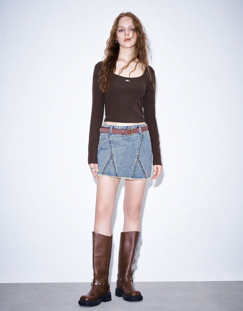 Crew Neck Skinny Knitted T-Shirt sold by Urban Revivo product image thumbnail 3