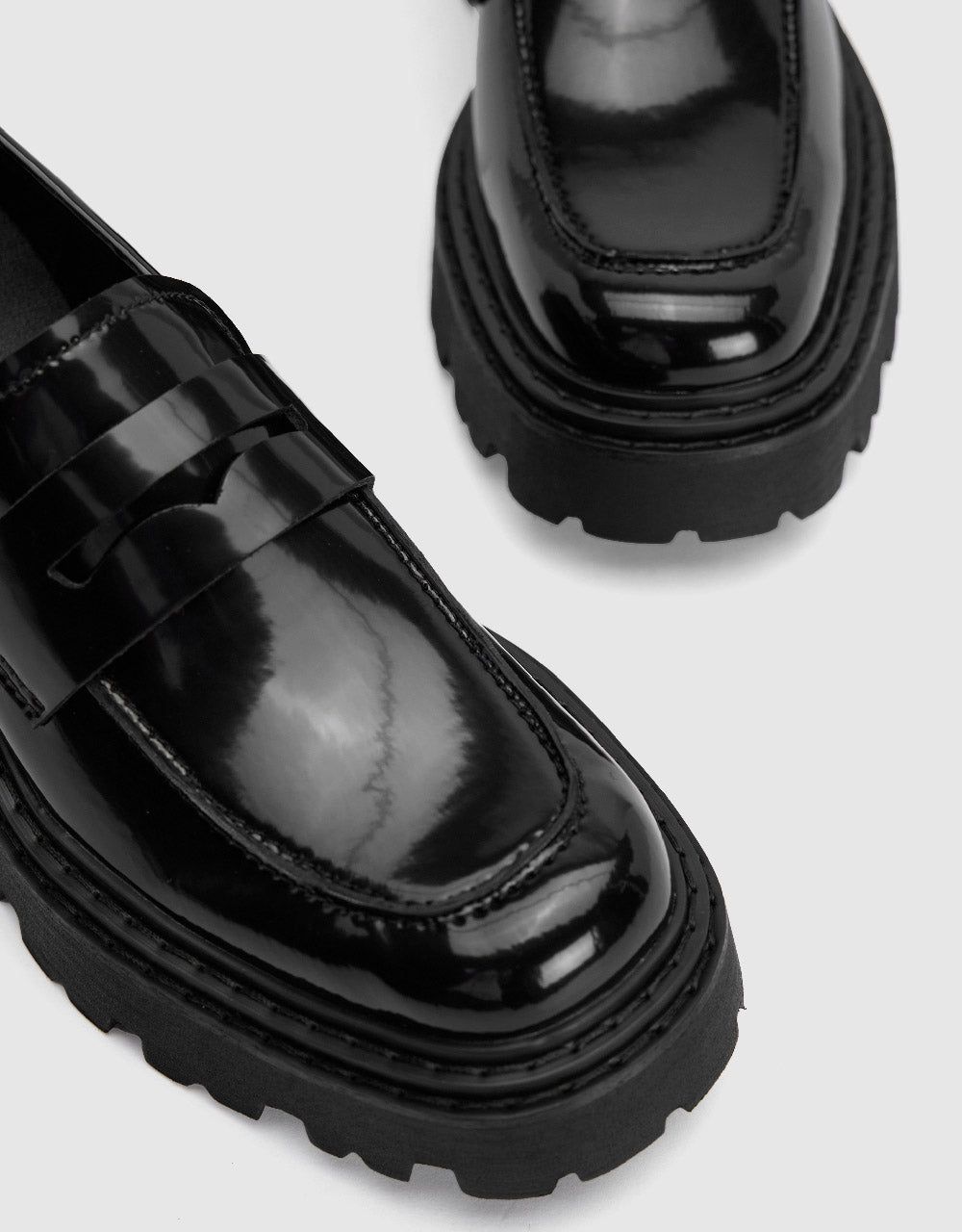 Vegan Leather Round Toe Pumps sold by Urban Revivo product image thumbnail 5