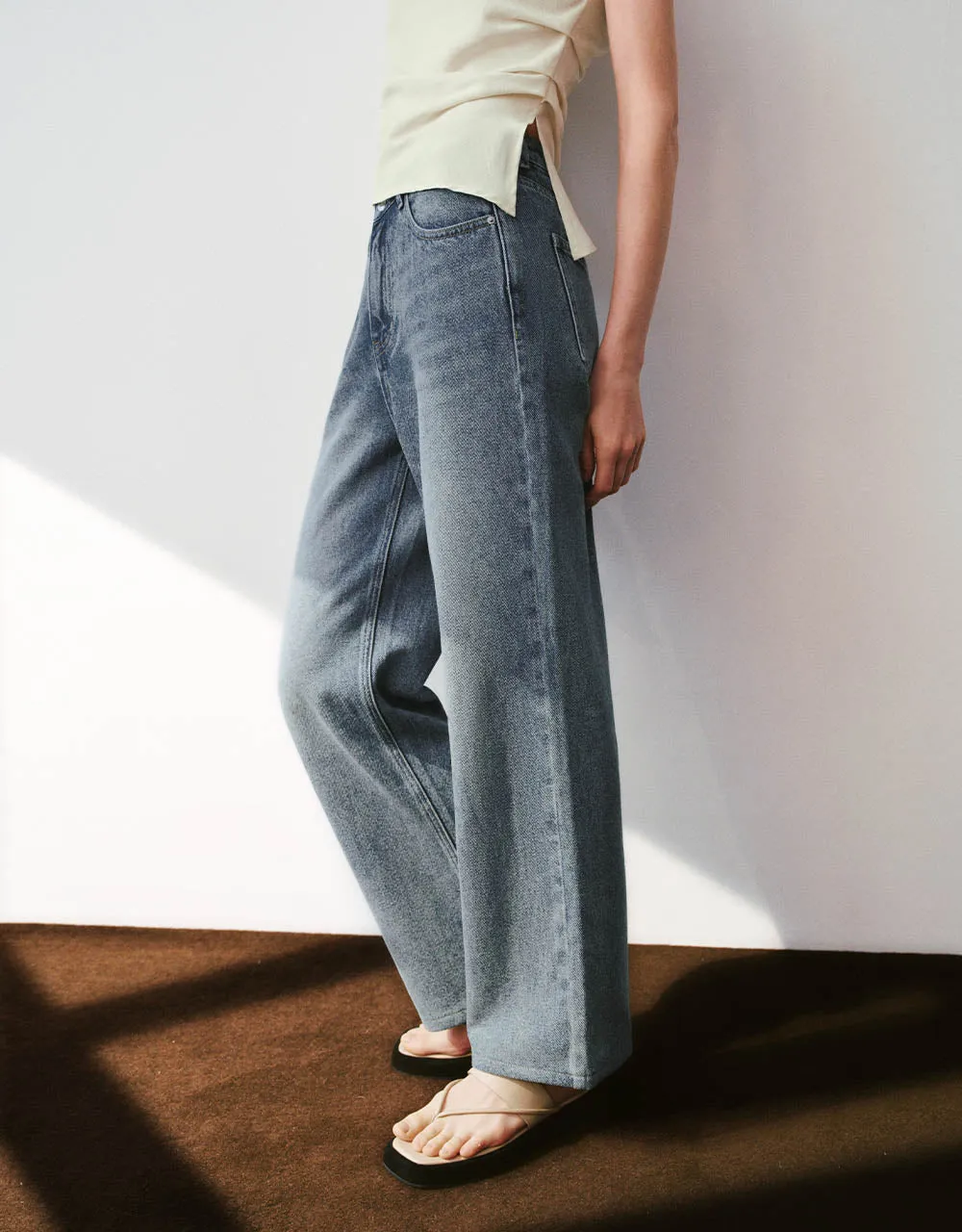 Straight Jeans sold by Urban Revivo product image thumbnail 4