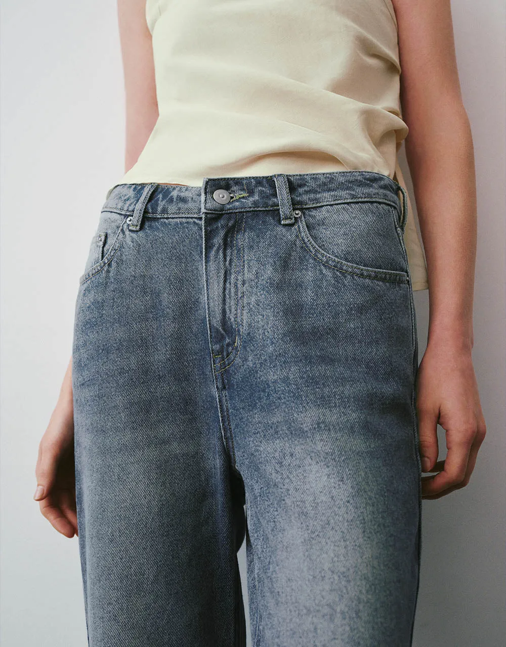 Straight Jeans sold by Urban Revivo product image thumbnail 5