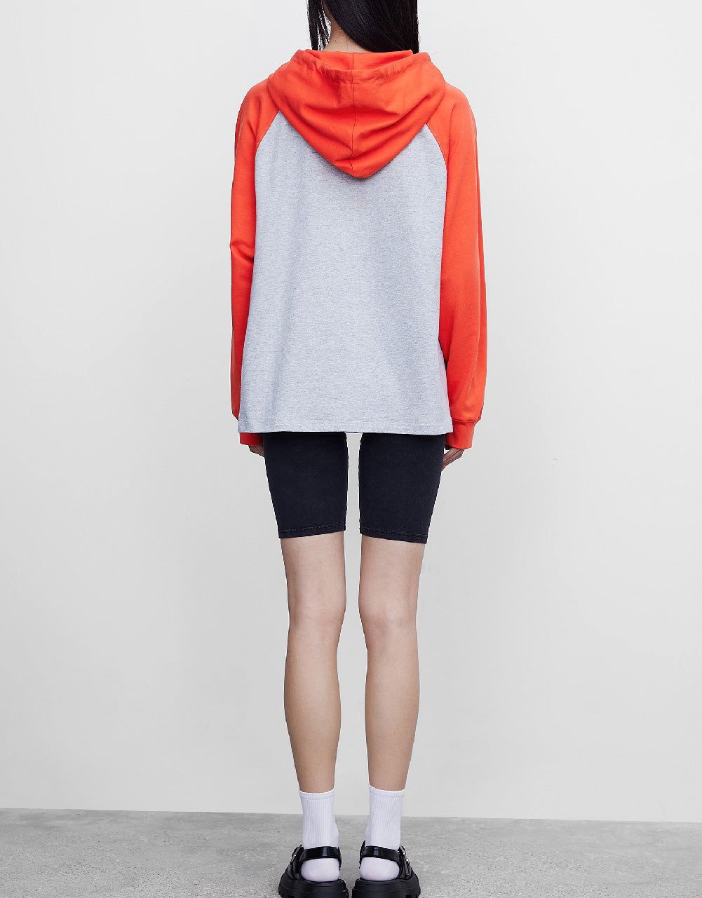 Raglan Sleeve Hooded Loose T-Shirt sold by Urban Revivo product image thumbnail 4