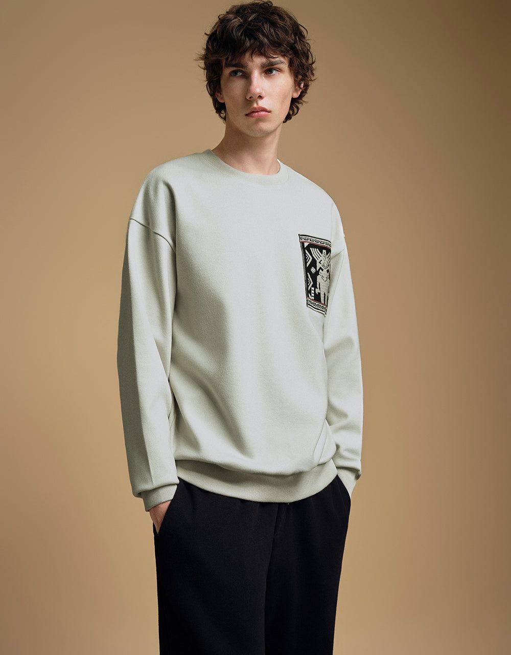 Drop Shoulder Sleeve Crew Neck Sweatshirt sold by Urban Revivo product image thumbnail 3
