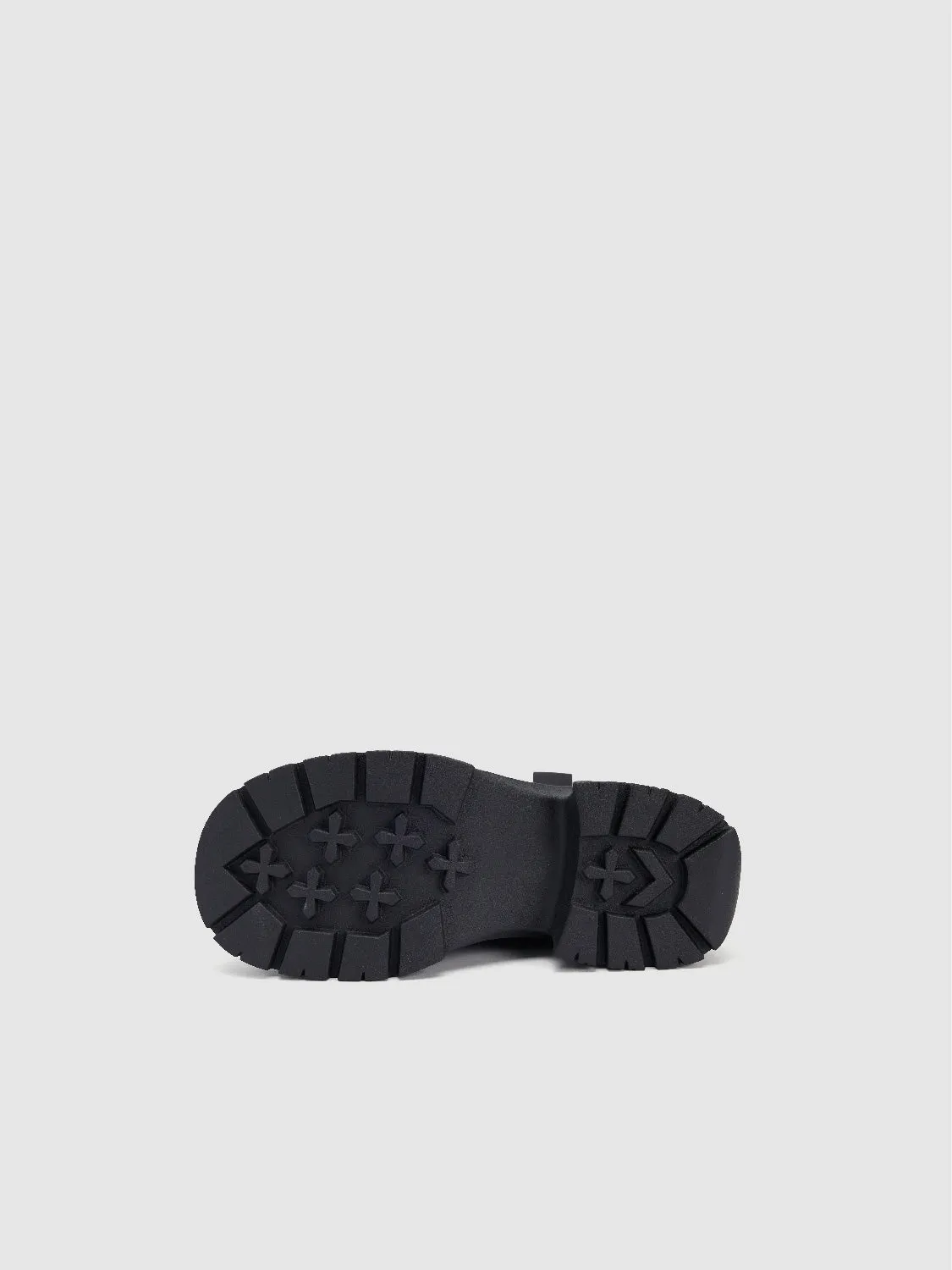 Round Toe Ankle Boots sold by Urban Revivo product image thumbnail 4