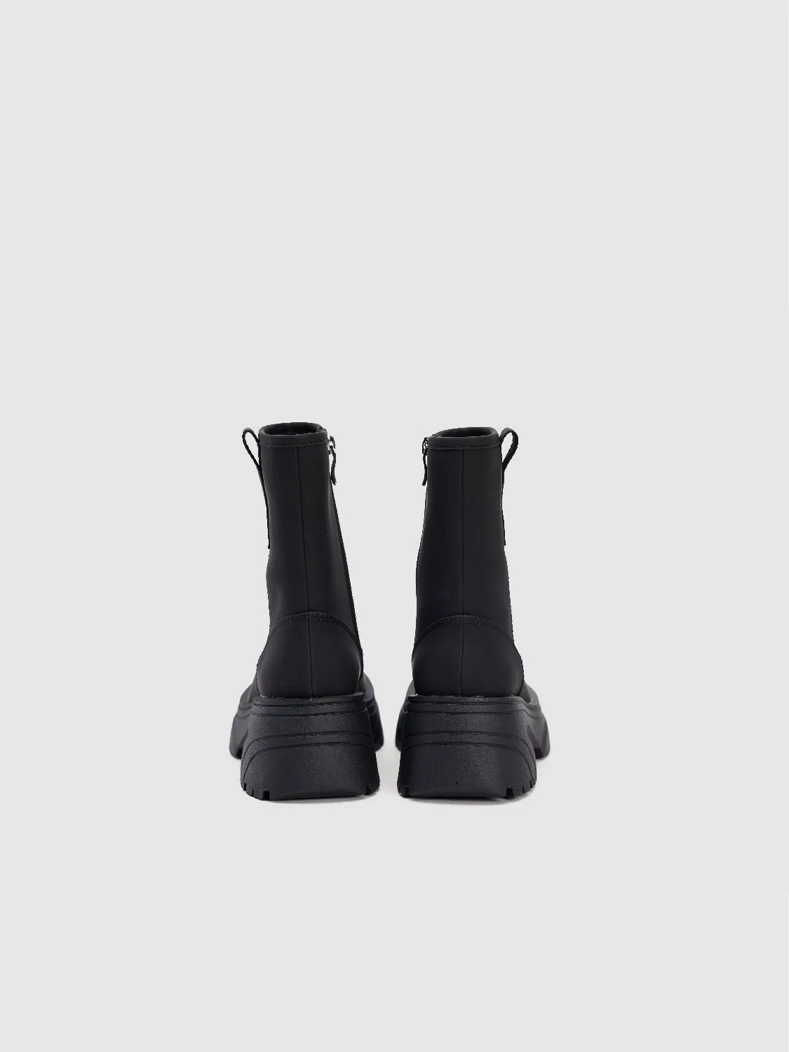 Round Toe Ankle Boots sold by Urban Revivo product image thumbnail 3