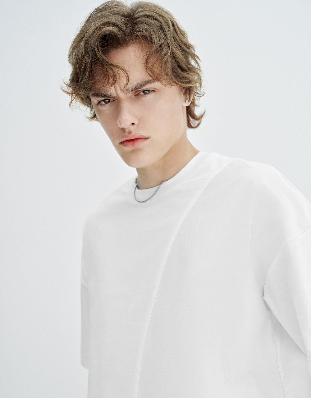 Drop Shoulder Sleeve Crew Neck T-Shirt sold by Urban Revivo product image thumbnail 5