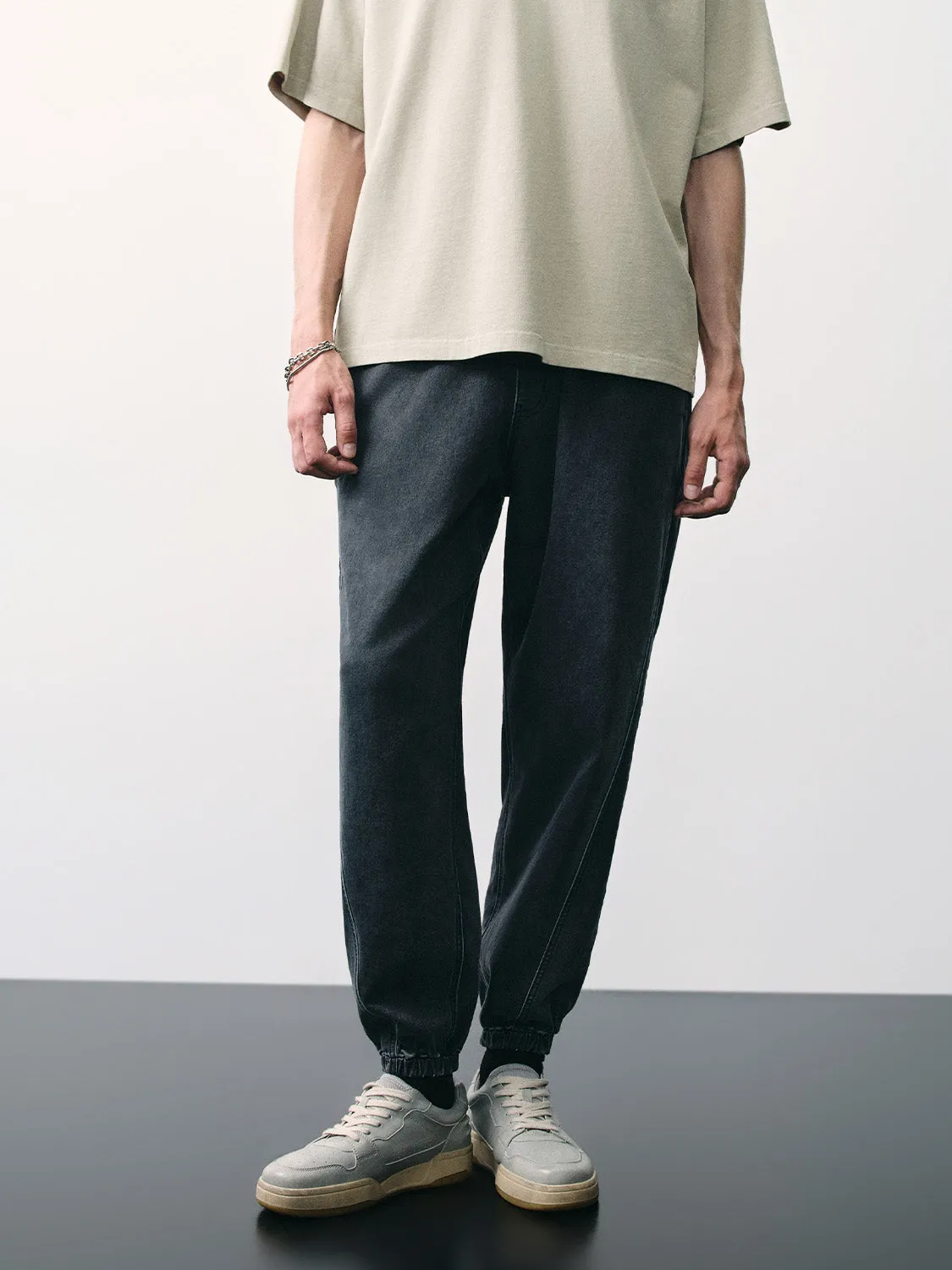 Drawstring Waist Loose Jeans sold by Urban Revivo product image thumbnail 2