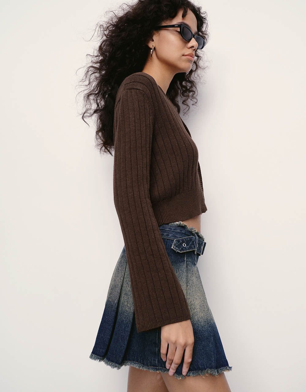 Drop Shoulder Sleeve V-Neck Knitted Cardigan sold by Urban Revivo product image thumbnail 3