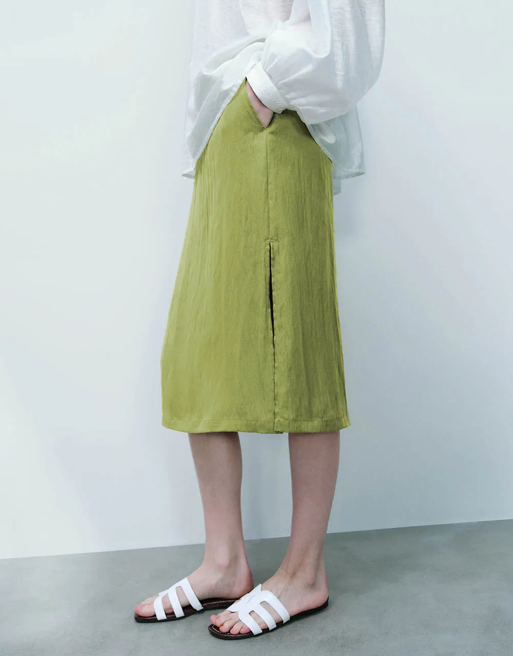 Midi A-Line Skirt sold by Urban Revivo product image thumbnail 4