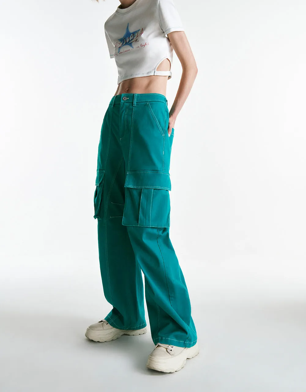 Multi-Pocket Wide-Leg Pants sold by Urban Revivo product image thumbnail 4
