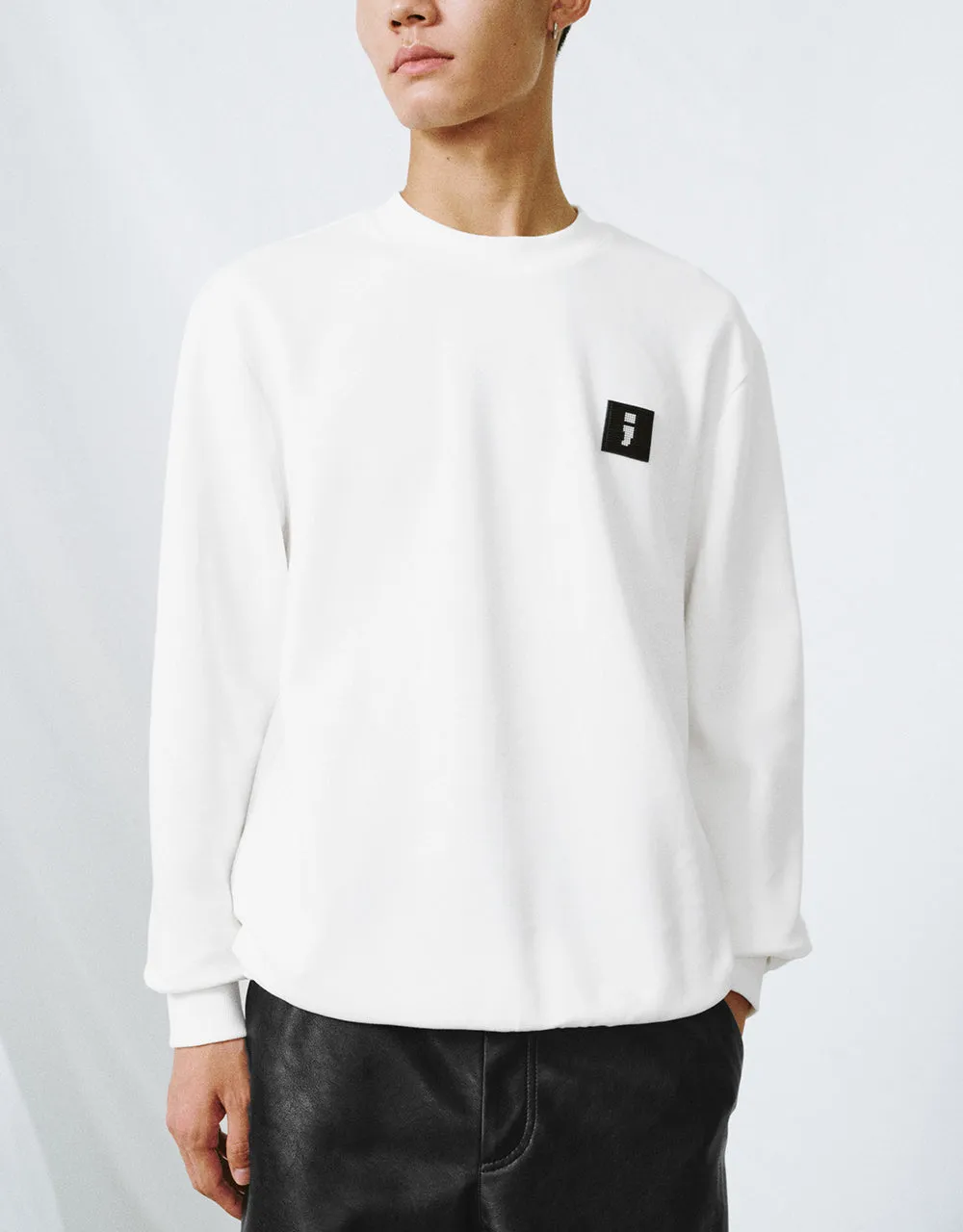 Crew Neck Straight Sweatshirt sold by Urban Revivo product image thumbnail 2