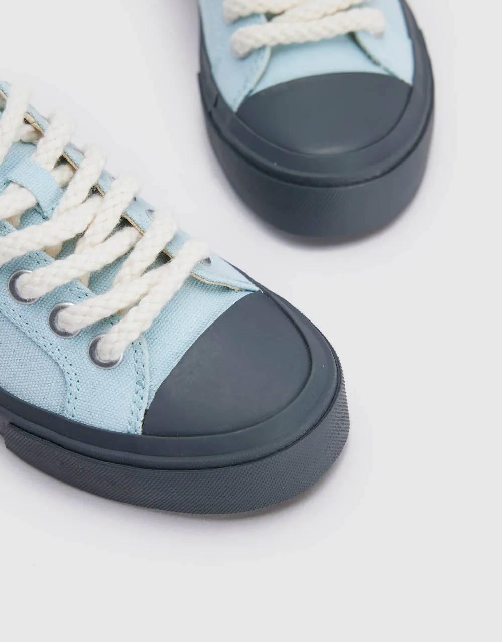 Loose Sneakers sold by Urban Revivo product image thumbnail 5