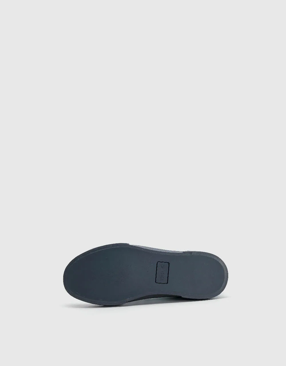 Loose Sneakers sold by Urban Revivo product image thumbnail 4