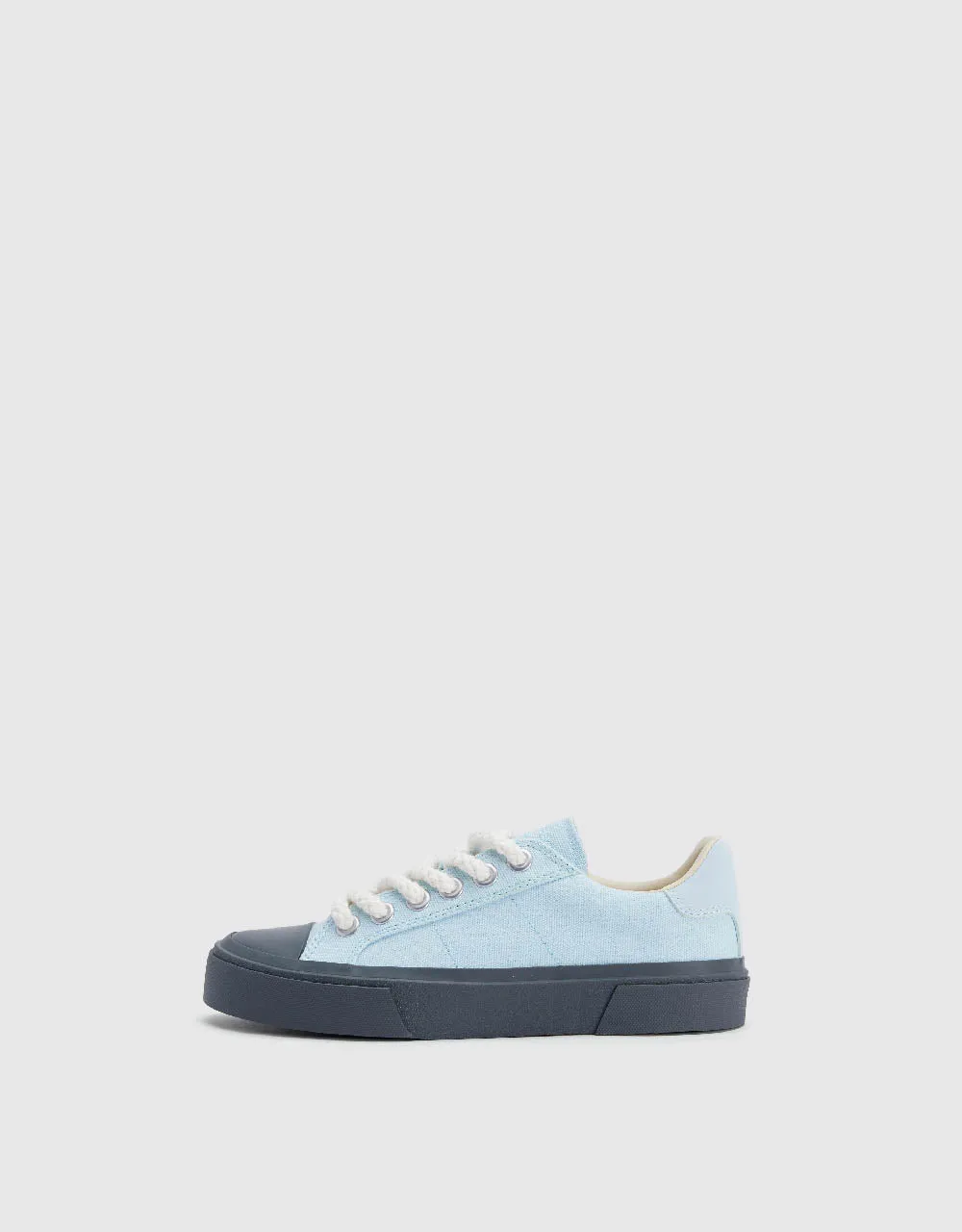 Loose Sneakers sold by Urban Revivo product image thumbnail 2
