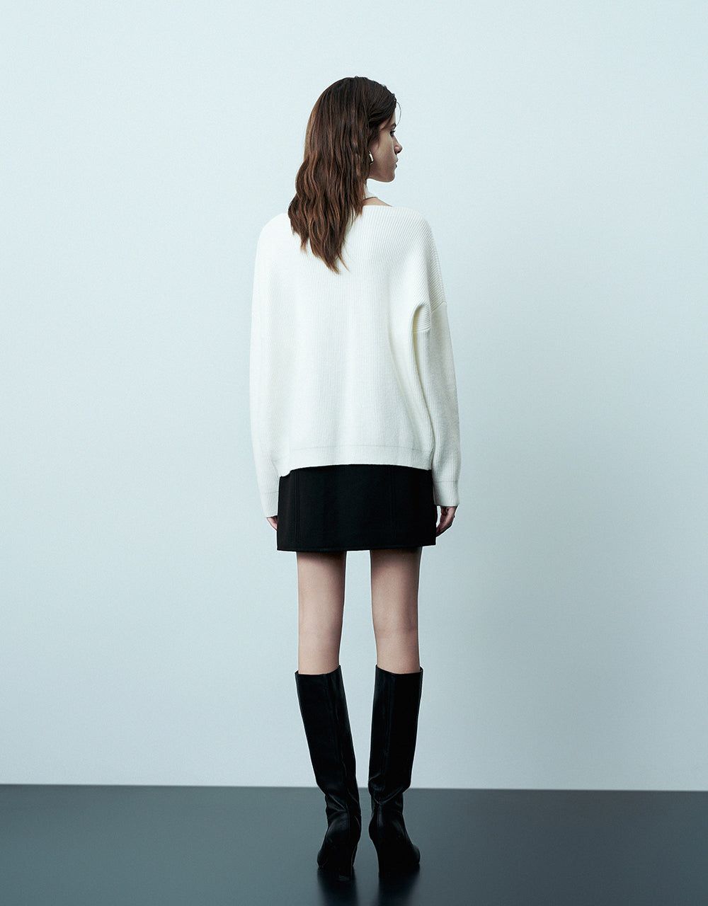 Mini Straight Skirt sold by Urban Revivo product image thumbnail 5