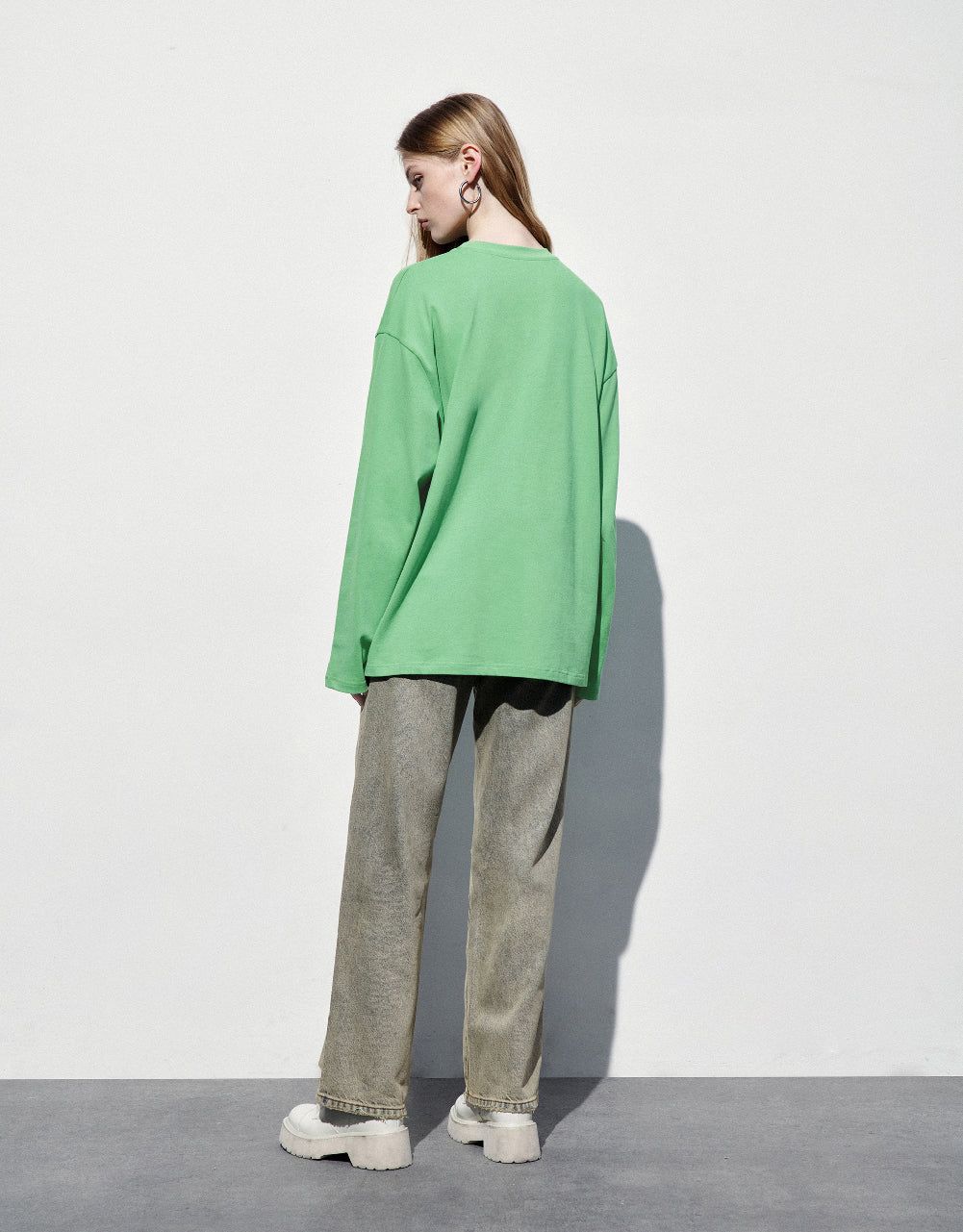 Crew Neck Straight T-Shirt sold by Urban Revivo product image thumbnail 4