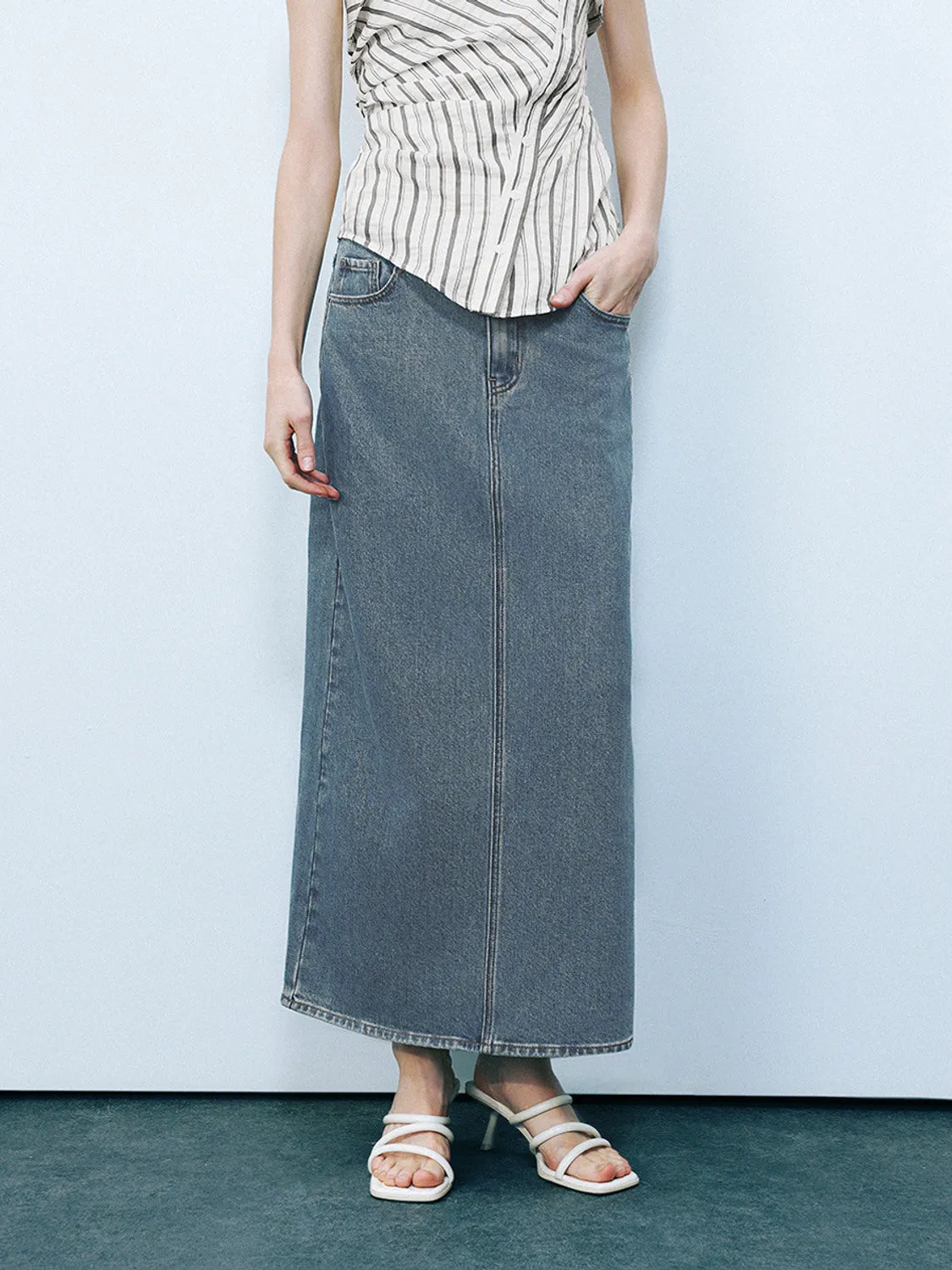 Straight Denim Skirt sold by Urban Revivo product image thumbnail 2