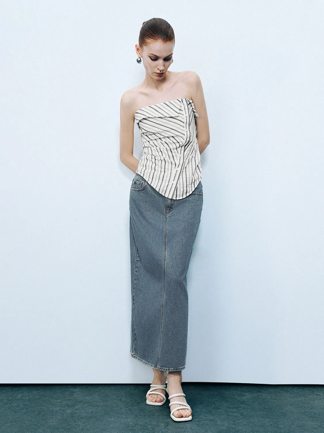 Straight Denim Skirt sold by Urban Revivo product image thumbnail 5