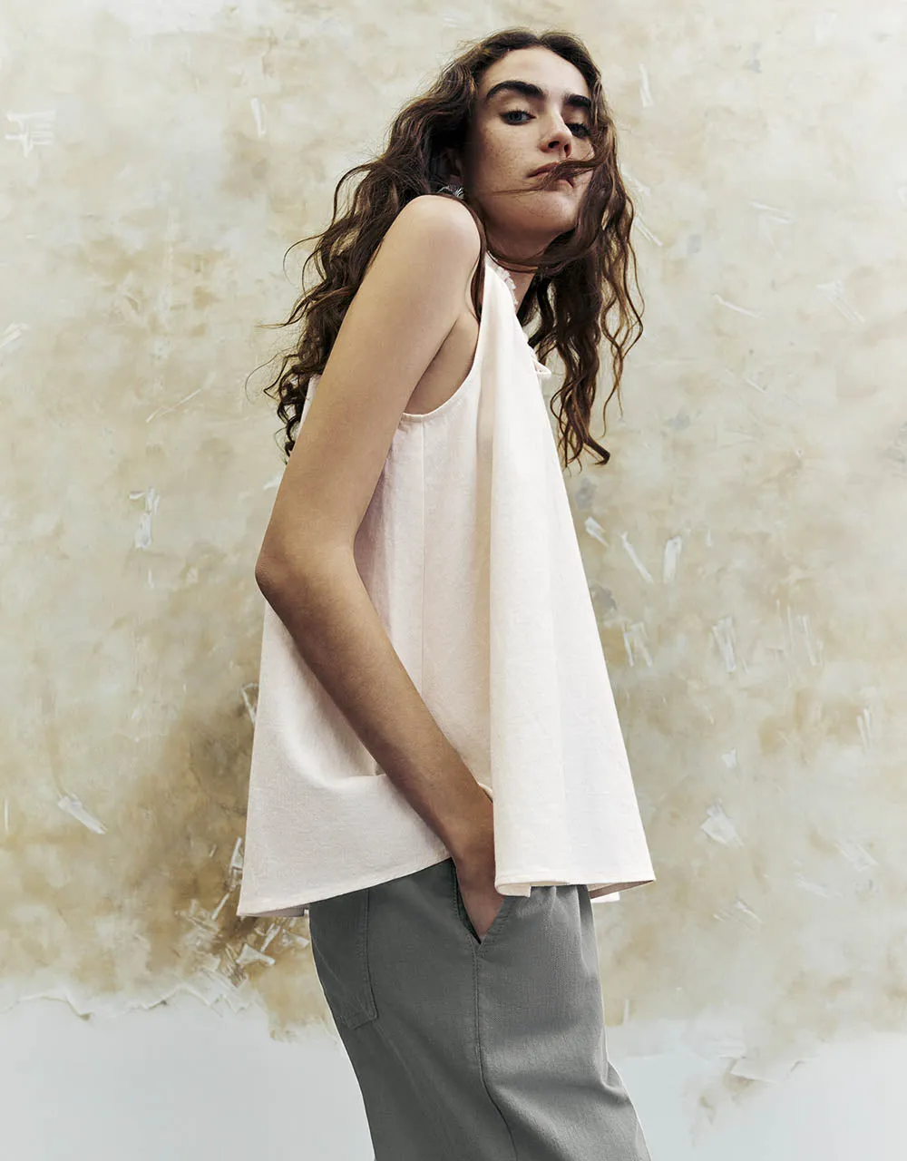 Sleeveless Tie Front Overhead Shirt sold by Urban Revivo product image thumbnail 3