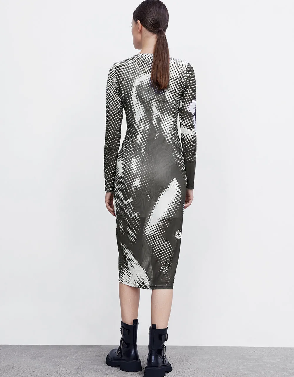 Ruched Printed Midi Dress sold by Urban Revivo product image thumbnail 5