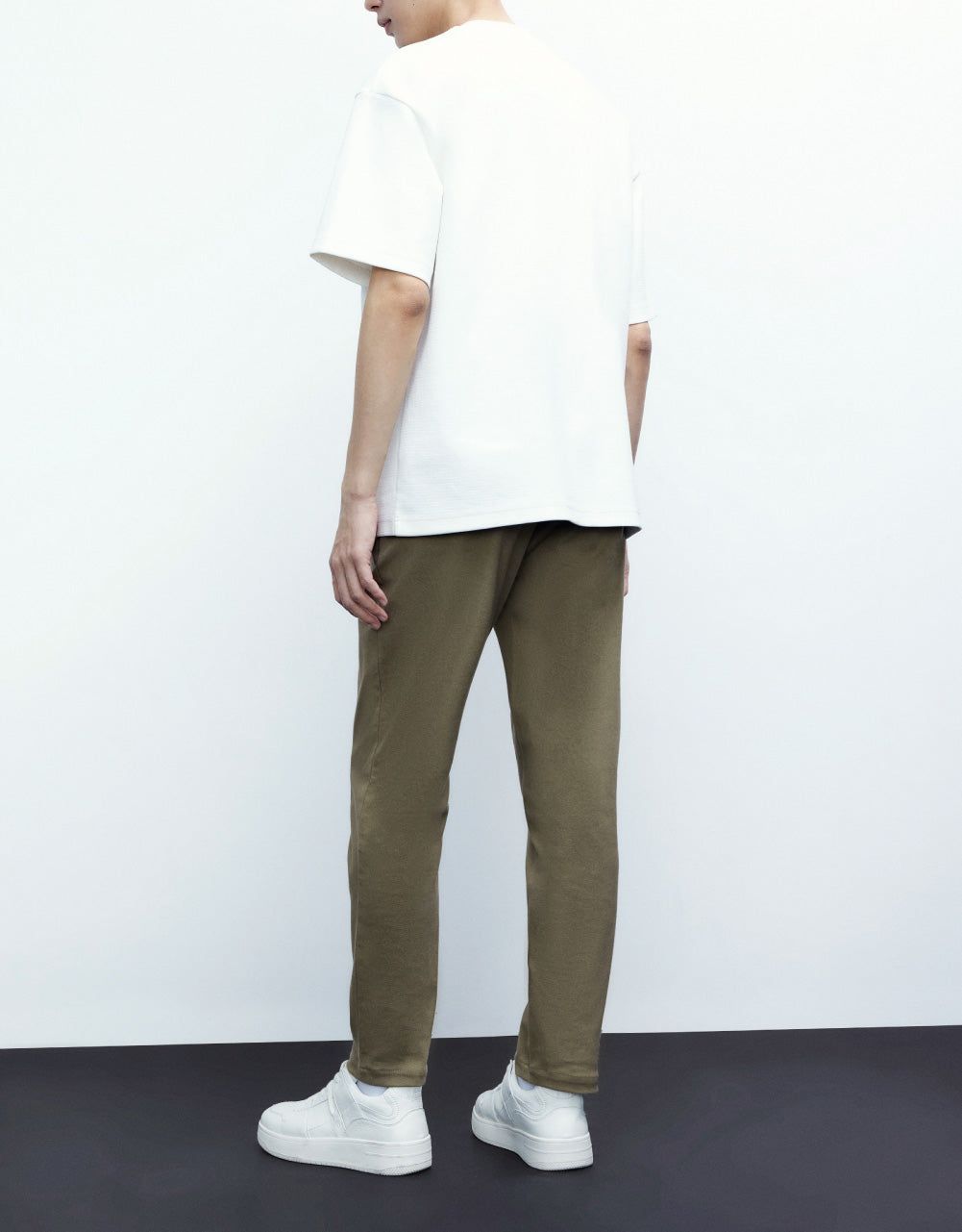 Textured Straight Pants sold by Urban Revivo product image thumbnail 4