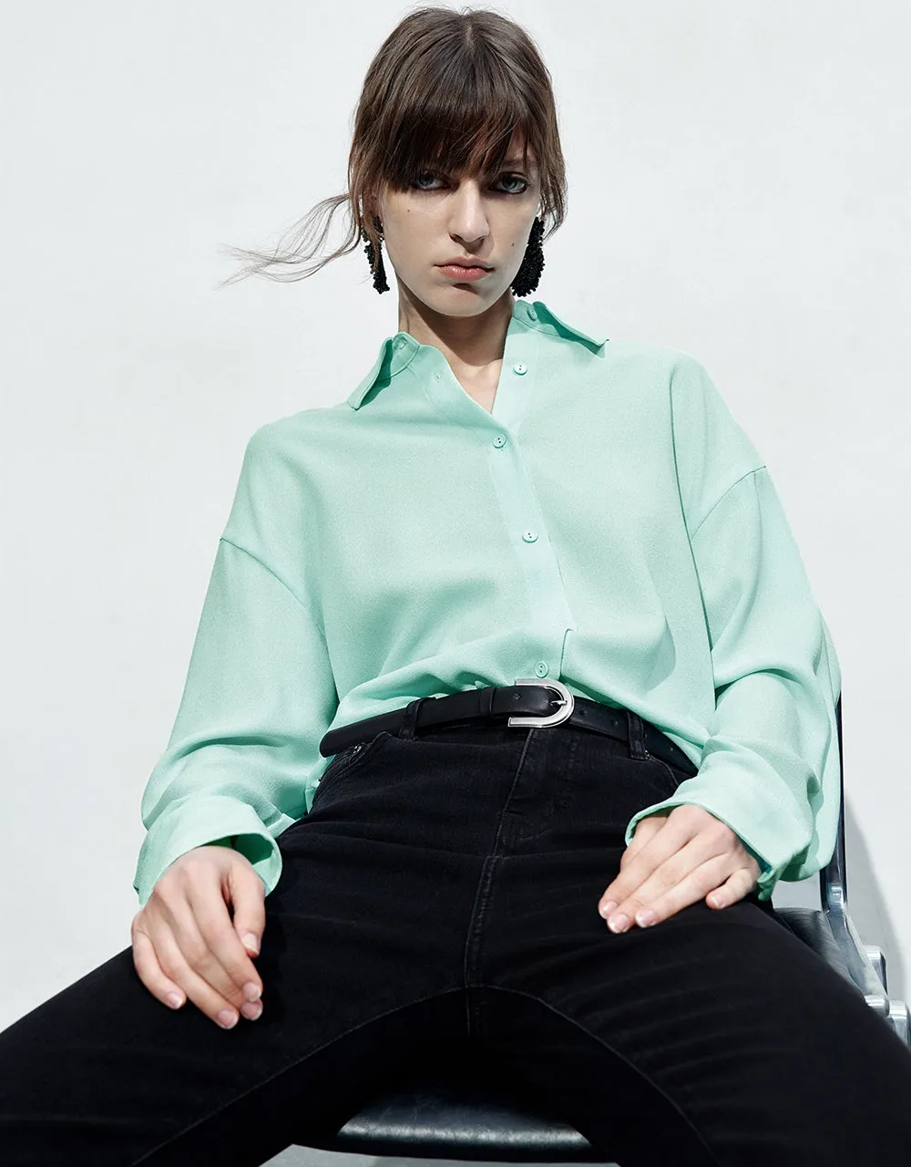 Button Up Straight Shirt sold by Urban Revivo product image thumbnail 3