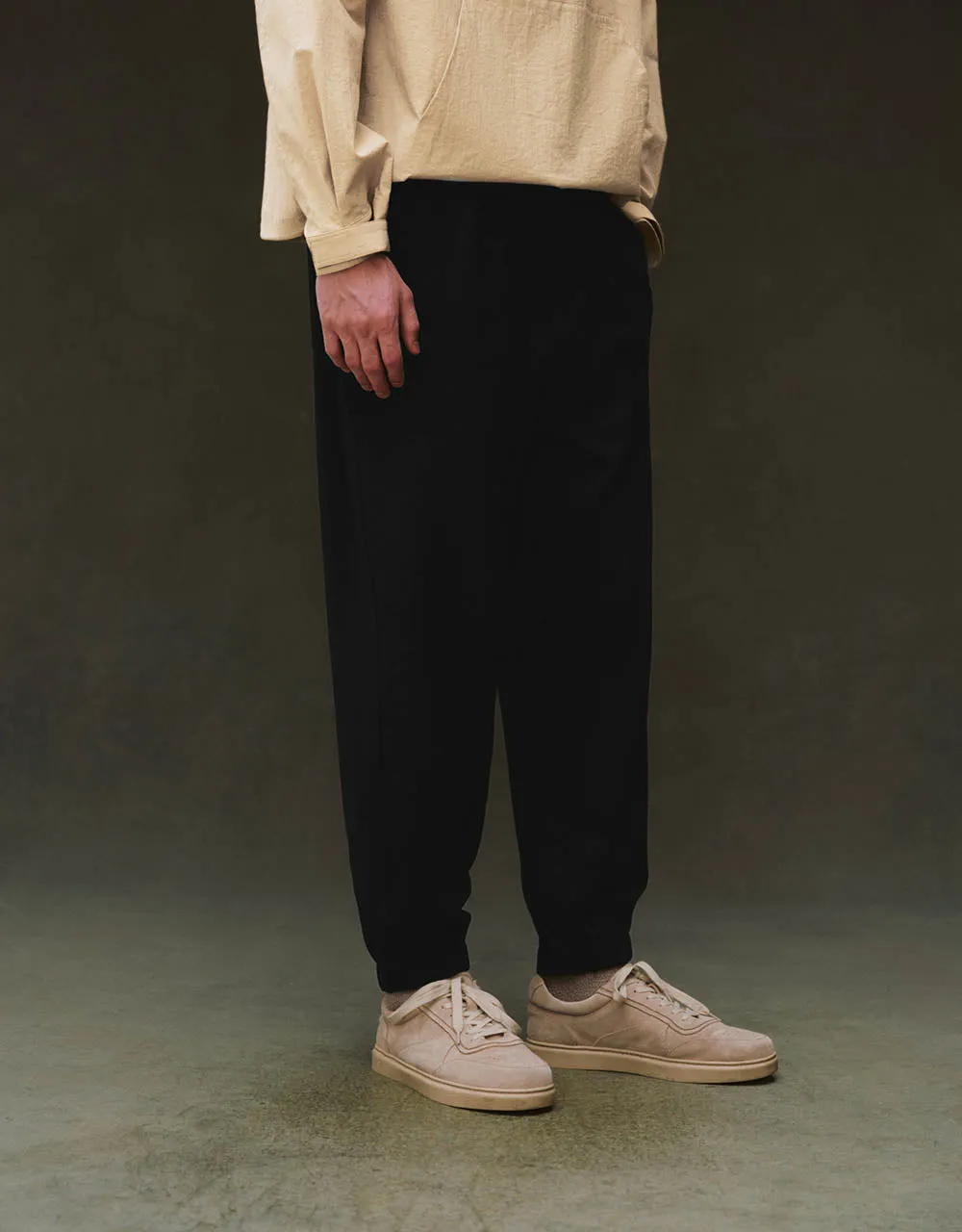 Elastic Waist Knitted Jogger Pants sold by Urban Revivo product image thumbnail 4