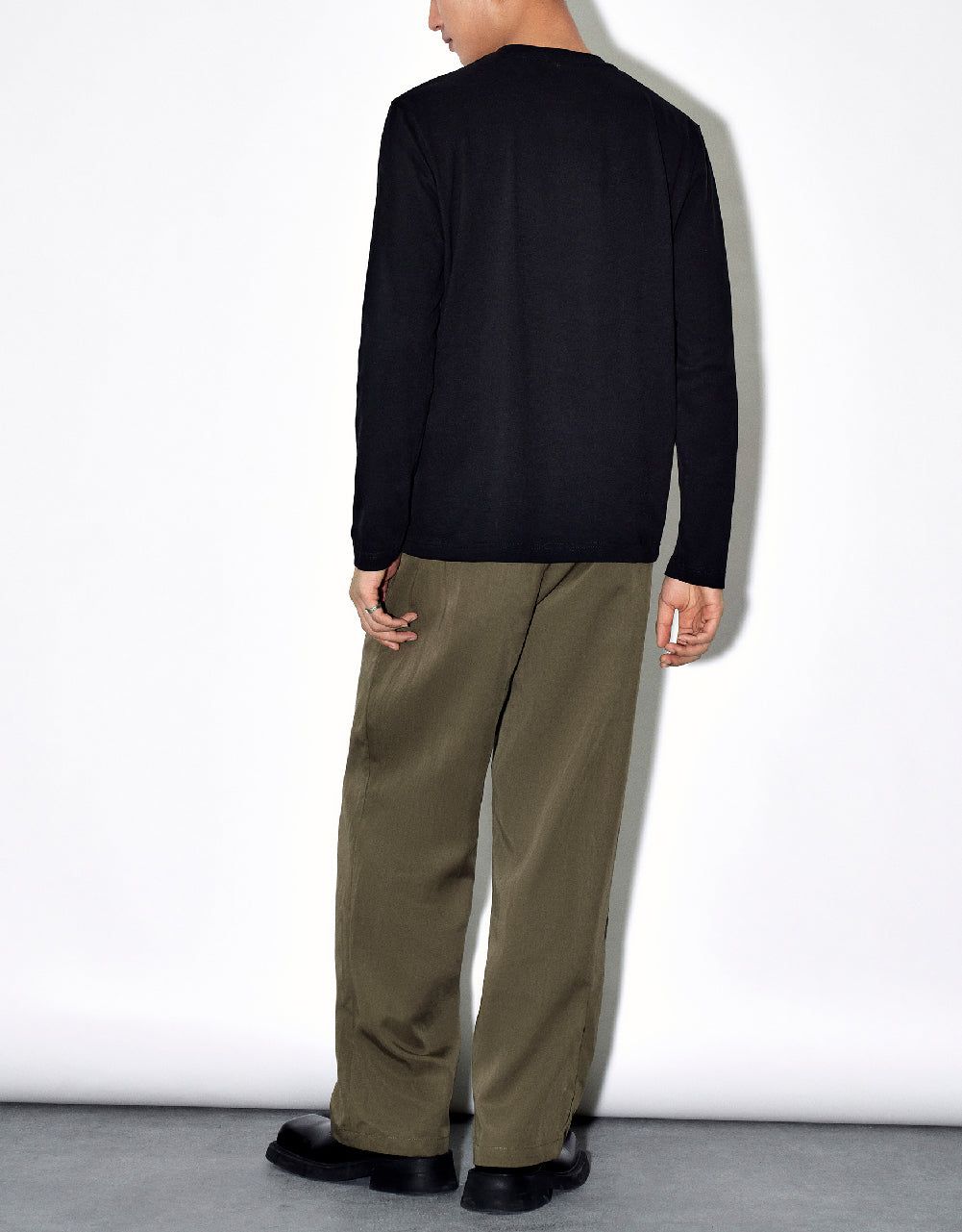 Shape Embossed Crew Neck T-Shirt sold by Urban Revivo product image thumbnail 3