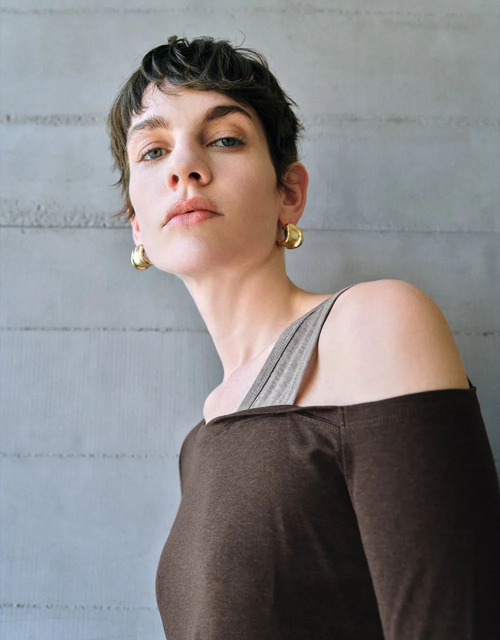 One Shoulder Straight T-Shirt sold by Urban Revivo product image thumbnail 4