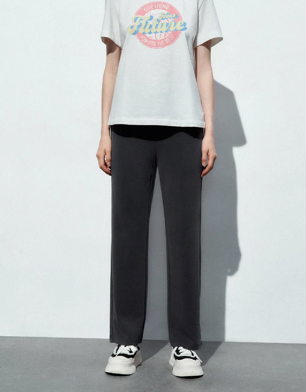 Drawstring Waist Knitted Straight Pants sold by Urban Revivo product image thumbnail 2