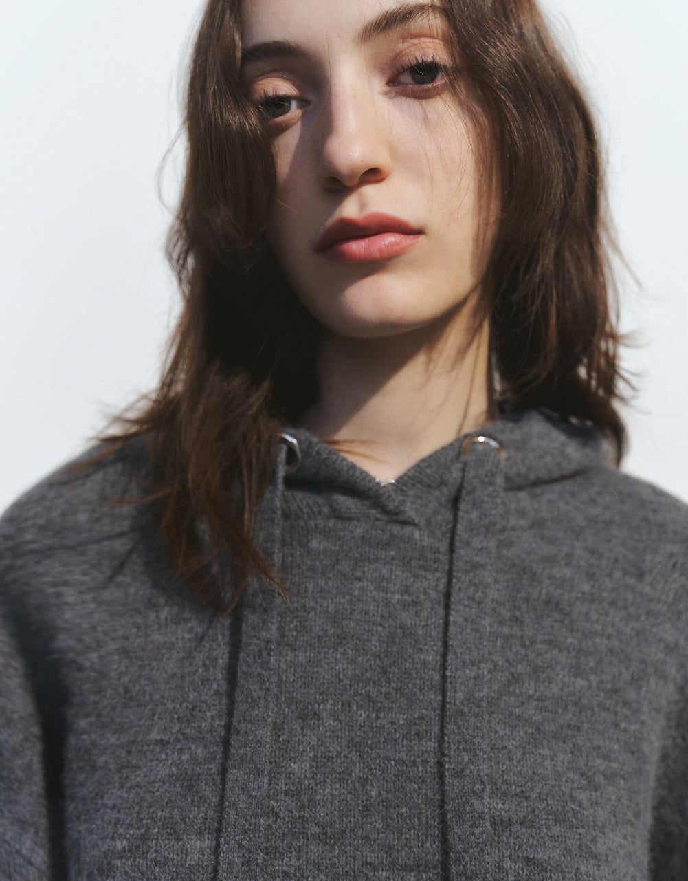 Drop Shoulder Sleeve Hooded Sweater sold by Urban Revivo product image thumbnail 4