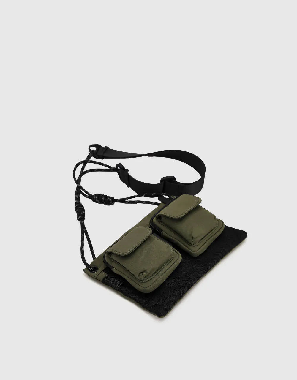 Multi-Pocket Crossbody Bag sold by Urban Revivo product image thumbnail 3