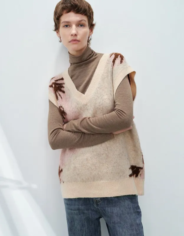 Printed V-Neck Knitted Vest sold by Urban Revivo