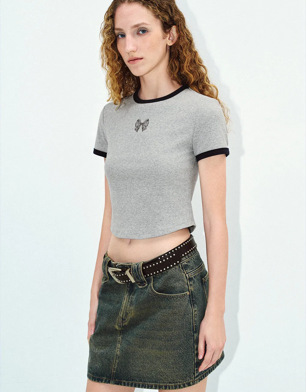 Bow Printed Crew Neck Skinny T-Shirt sold by Urban Revivo product image thumbnail 3