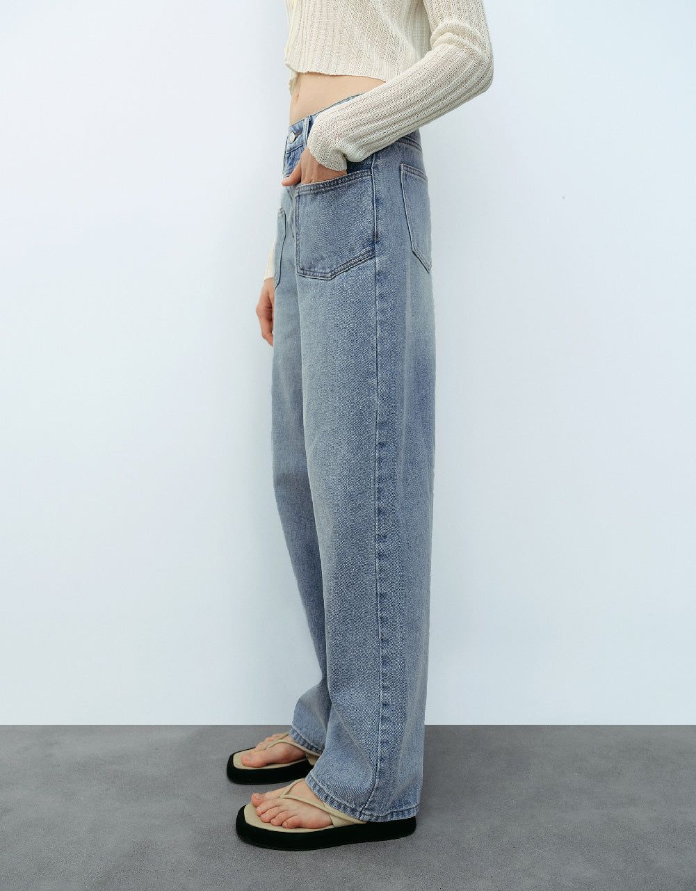 Front Pocket Straight Jeans sold by Urban Revivo product image thumbnail 4