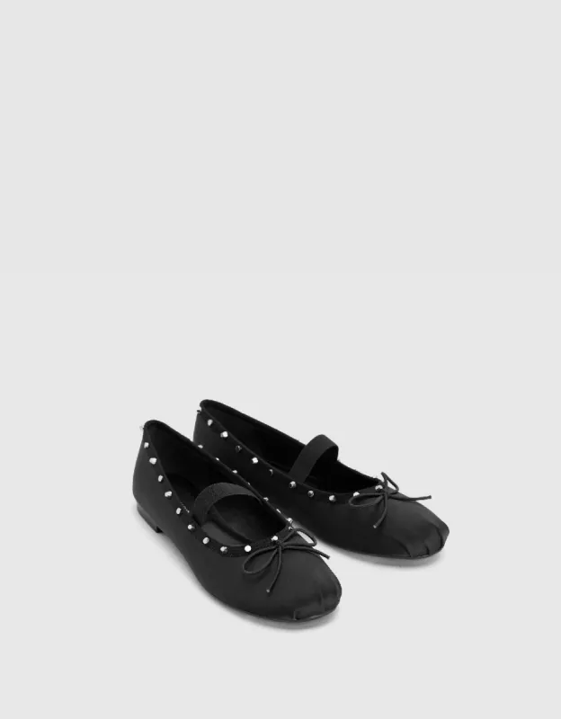 Studded Décor Round Toe Pumps sold by Urban Revivo