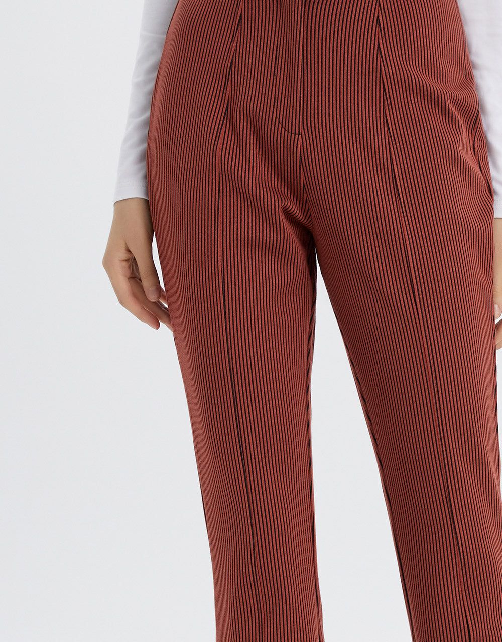 Split Hem Flare Leg Pants sold by Urban Revivo product image thumbnail 5