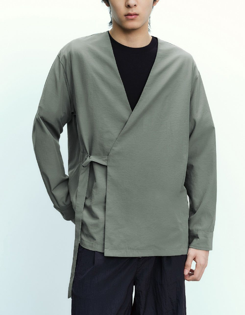 Wrapped V-Neck Straight Jacket sold by Urban Revivo product image thumbnail 2