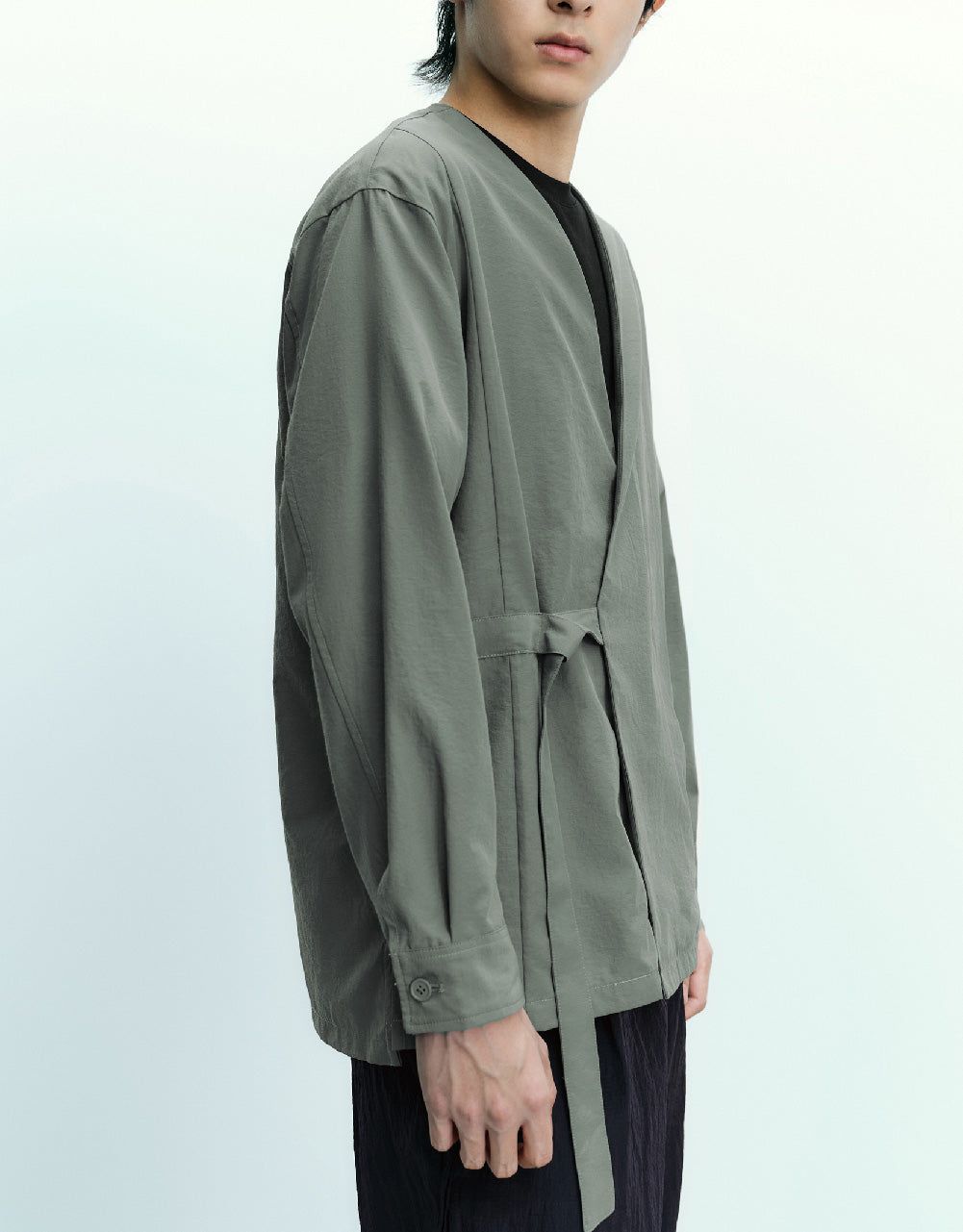 Wrapped V-Neck Straight Jacket sold by Urban Revivo product image thumbnail 3