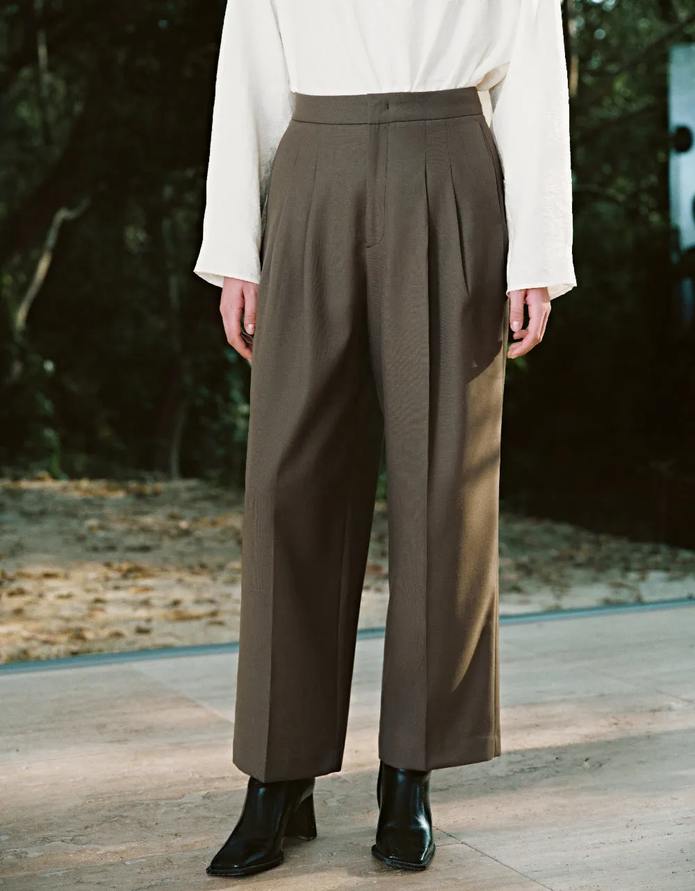 Tailored Wide-Leg Pants sold by Urban Revivo product image thumbnail 2