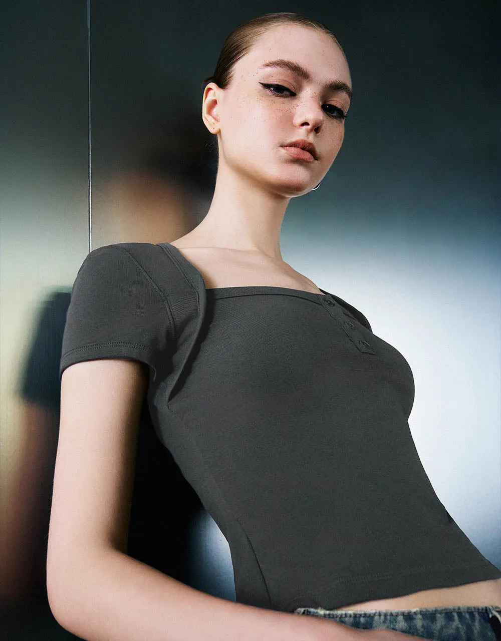 Square-cut Collar Skinny T-Shirt sold by Urban Revivo product image thumbnail 3