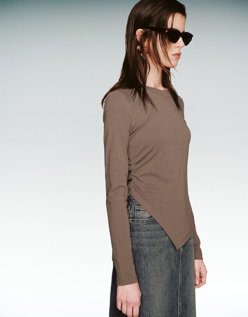 Crew Neck Skinny Knitted T-Shirt sold by Urban Revivo product image thumbnail 3