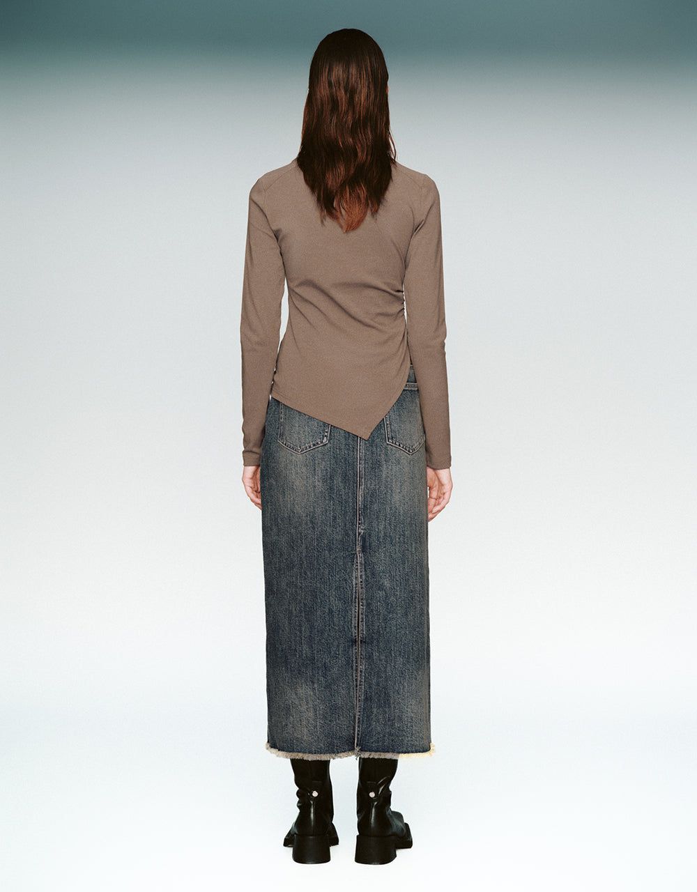 Crew Neck Skinny Knitted T-Shirt sold by Urban Revivo product image thumbnail 4