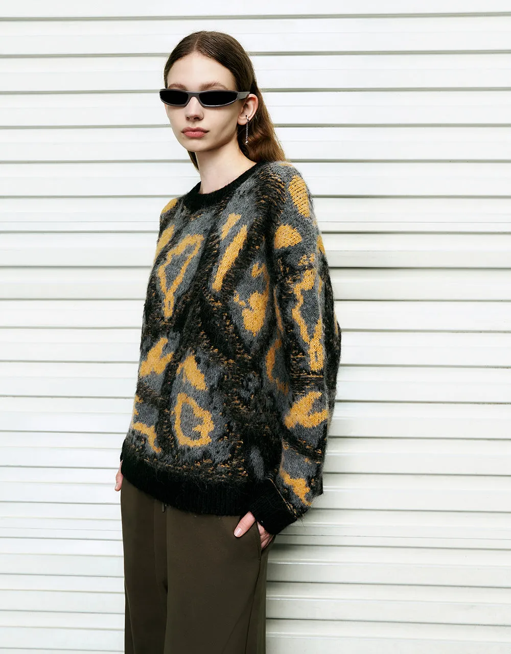 Printed Crew Neck Loose Sweater sold by Urban Revivo product image thumbnail 3