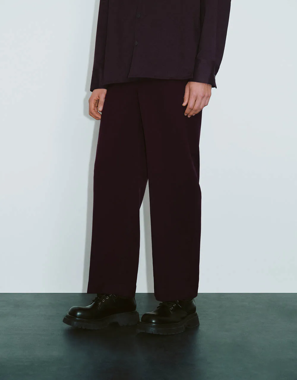 Straight Pants sold by Urban Revivo product image thumbnail 4
