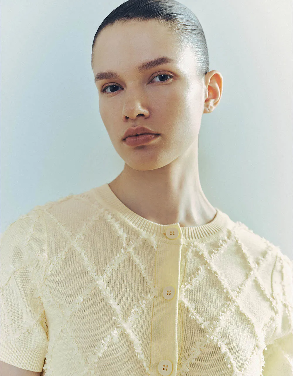 Embossed Crew Neck Knitted Cardigan sold by Urban Revivo product image thumbnail 4