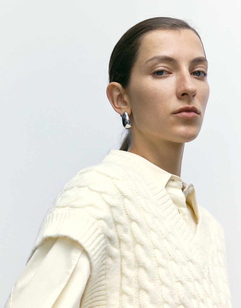 Cropped Knit Vest sold by Urban Revivo product image thumbnail 5