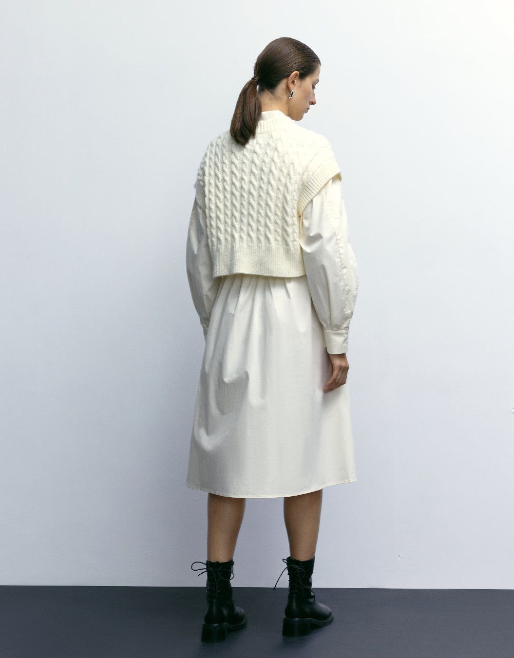 Cropped Knit Vest sold by Urban Revivo product image thumbnail 4