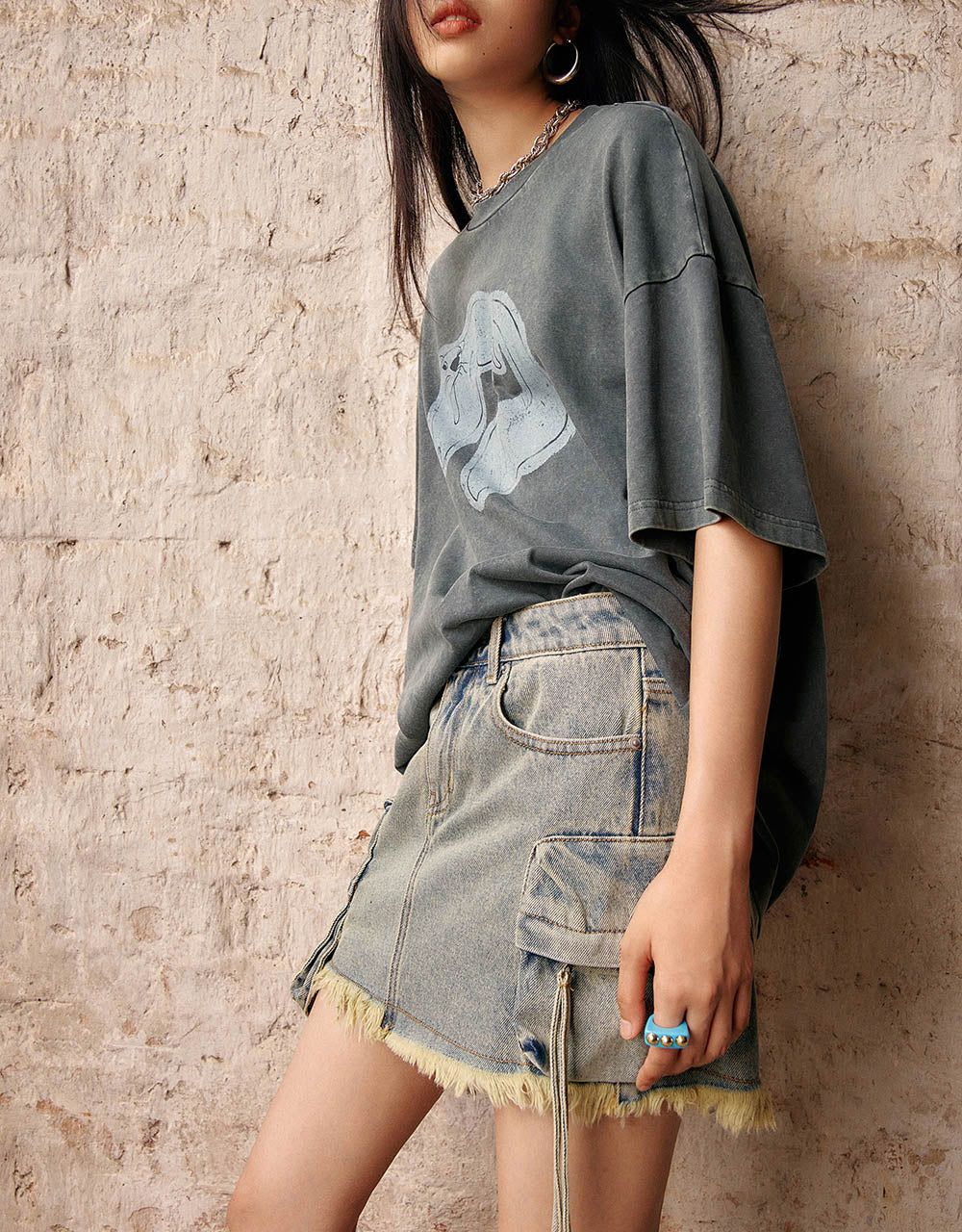 Skunk Printed Crew Neck Straight T-Shirt sold by Urban Revivo product image thumbnail 3