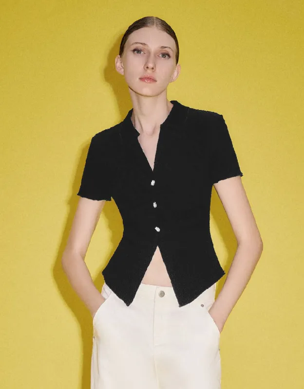 V-Neck Skinny T-Shirt sold by Urban Revivo