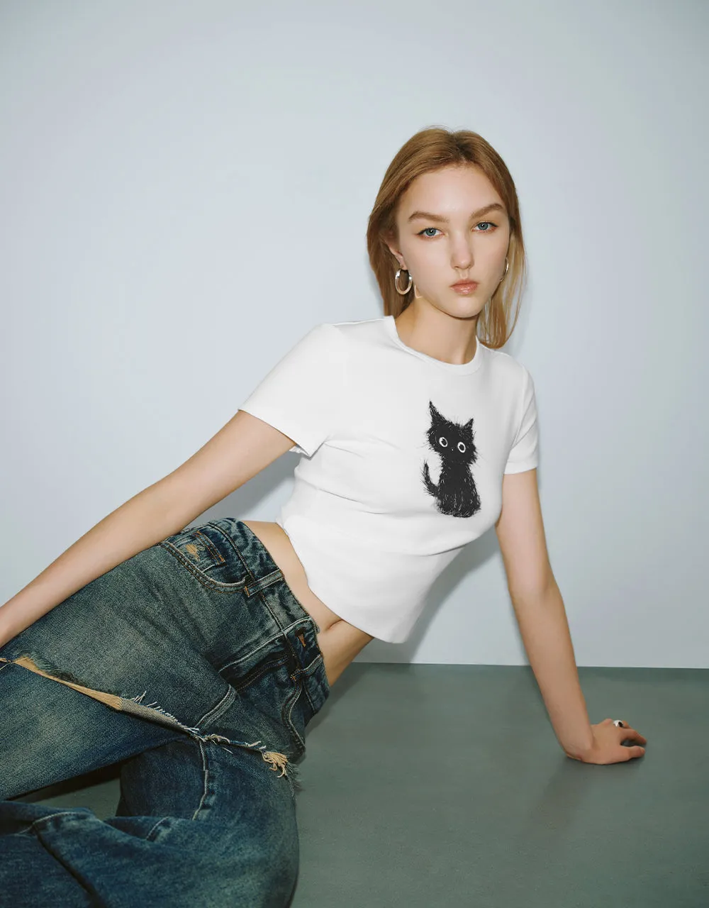 Cat Printed Crew Neck Skinny T-Shirt sold by Urban Revivo product image thumbnail 3